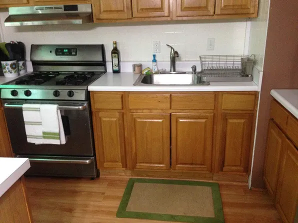 1213 Jefferson St, Philadelphia, PA 19122