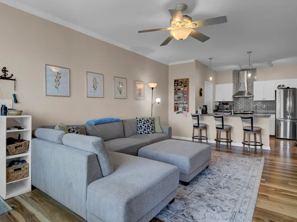 600 Bucksley Ln Unit 304, Daniel Island, SC 29492