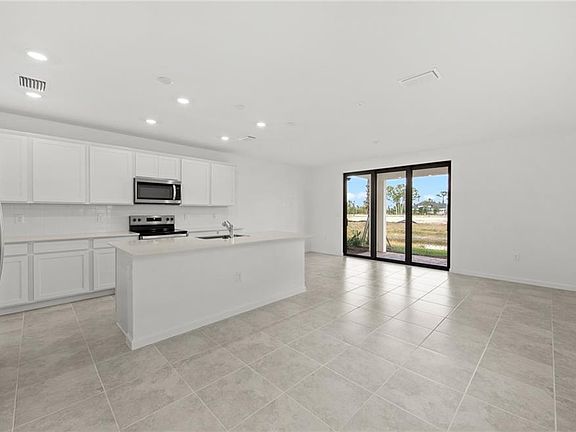 5th image of 1697 Lake Jessup CIR