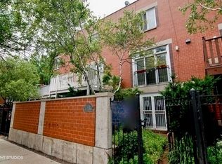 1424 S State St, Chicago, IL 60605