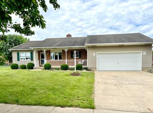 404 Ridgedale Dr, Circleville, OH 43113