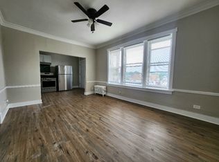 7850 S Burnham Ave #2N, Chicago, IL 60649