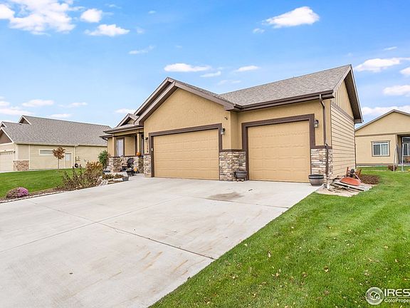 3rd image of 1556 Plains Dr