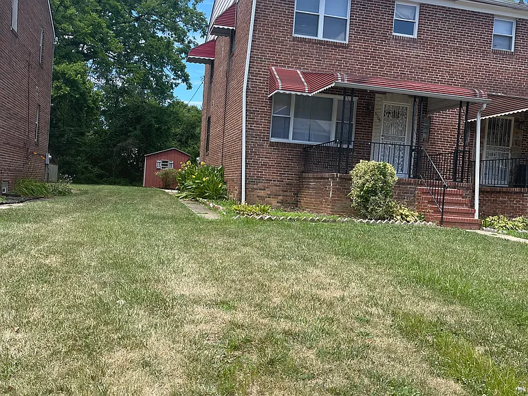 3706 Howard Park Ave — Photo 1