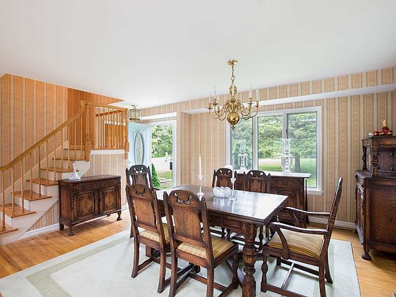 5th image of 18 Margarets Dr