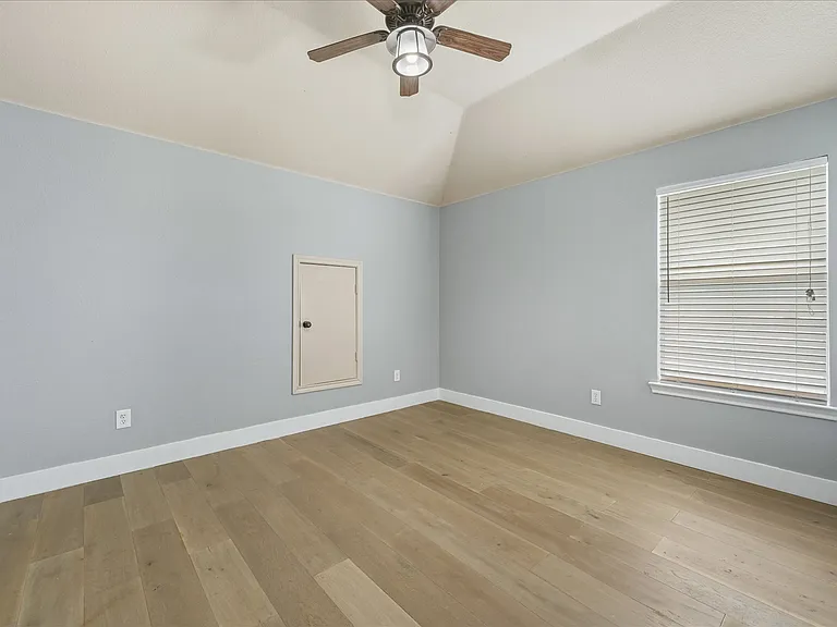 1535 Redeemer Rd — Photo 25