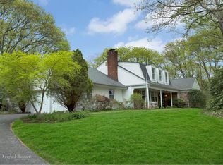14 Westbourne Ln, Melville, NY 11747