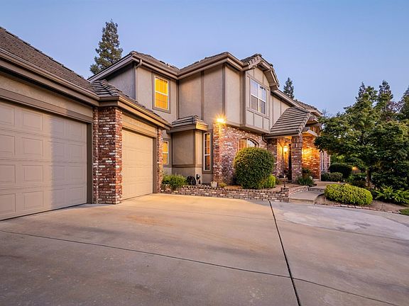 4th image of 9966 N Heather Dr