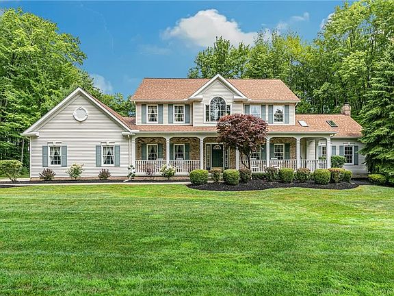 2nd image of 11855 Briarwyck Woods Dr
