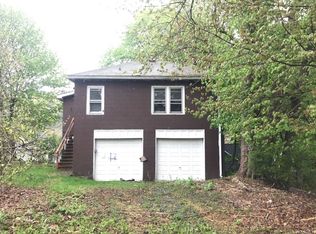 19 Orchard St, Trucksville, PA 18708