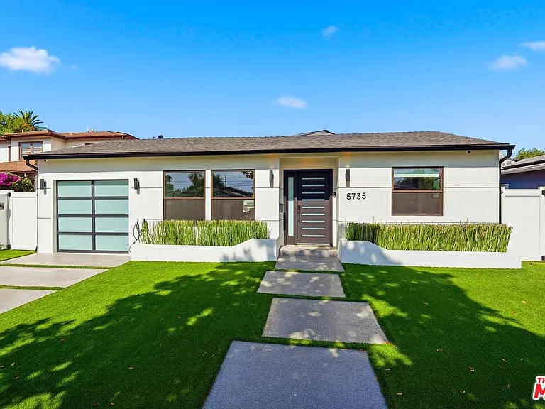 5735 Saloma Ave — Photo 4