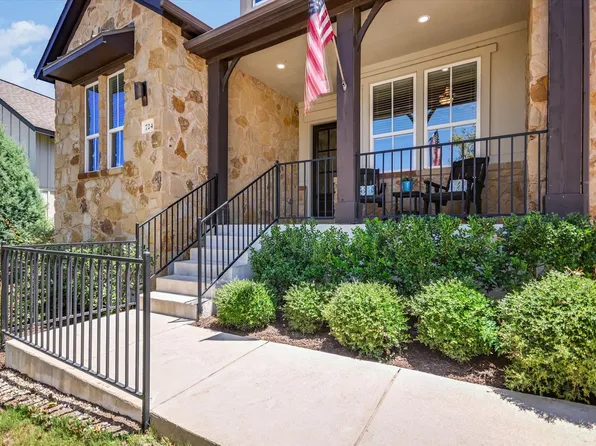 724 Dayridge Dr, Dripping Springs, TX 78620