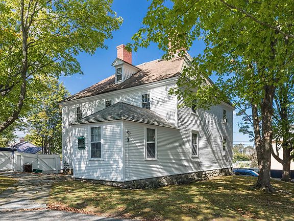 4th image of 144 Washington Street