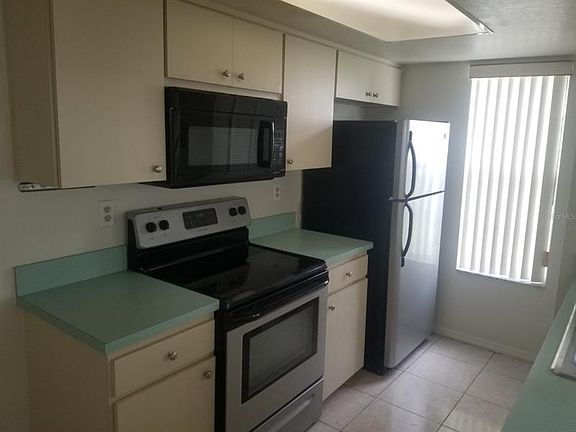 3rd image of 5012 Laguna Bay Cir APT 77