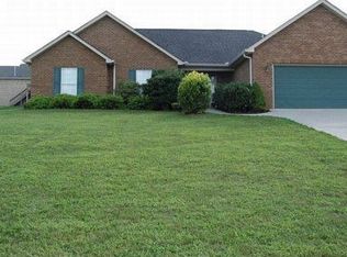 150 Portland Dr, Lenoir City, TN 37771