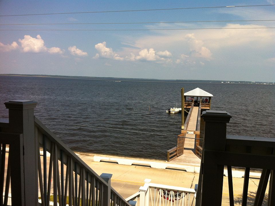 2nd image of 1348 N Beach Blvd