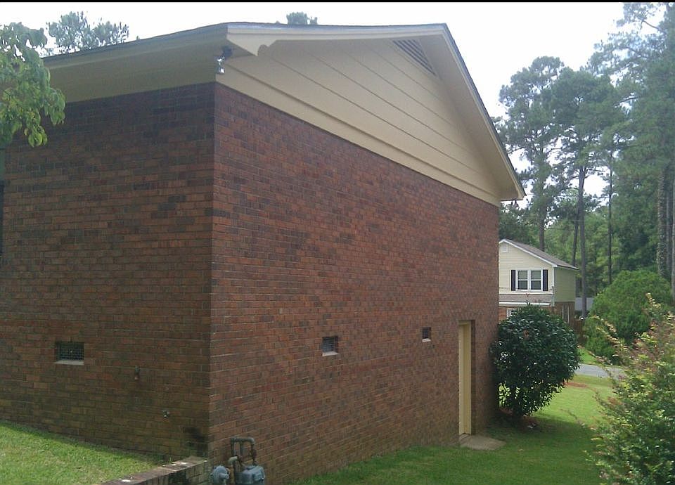 2nd image of 1241 Stone Ave