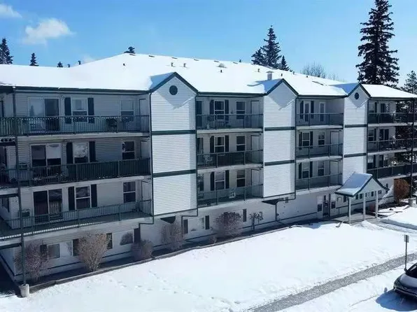 777 W 48th St #201, Edson, AB T7E 1Z6