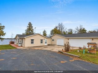 W6220 Crescent Ln, Crivitz, WI 54114