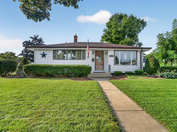 2501 Pinehurst AVENUE, Racine, WI 53403