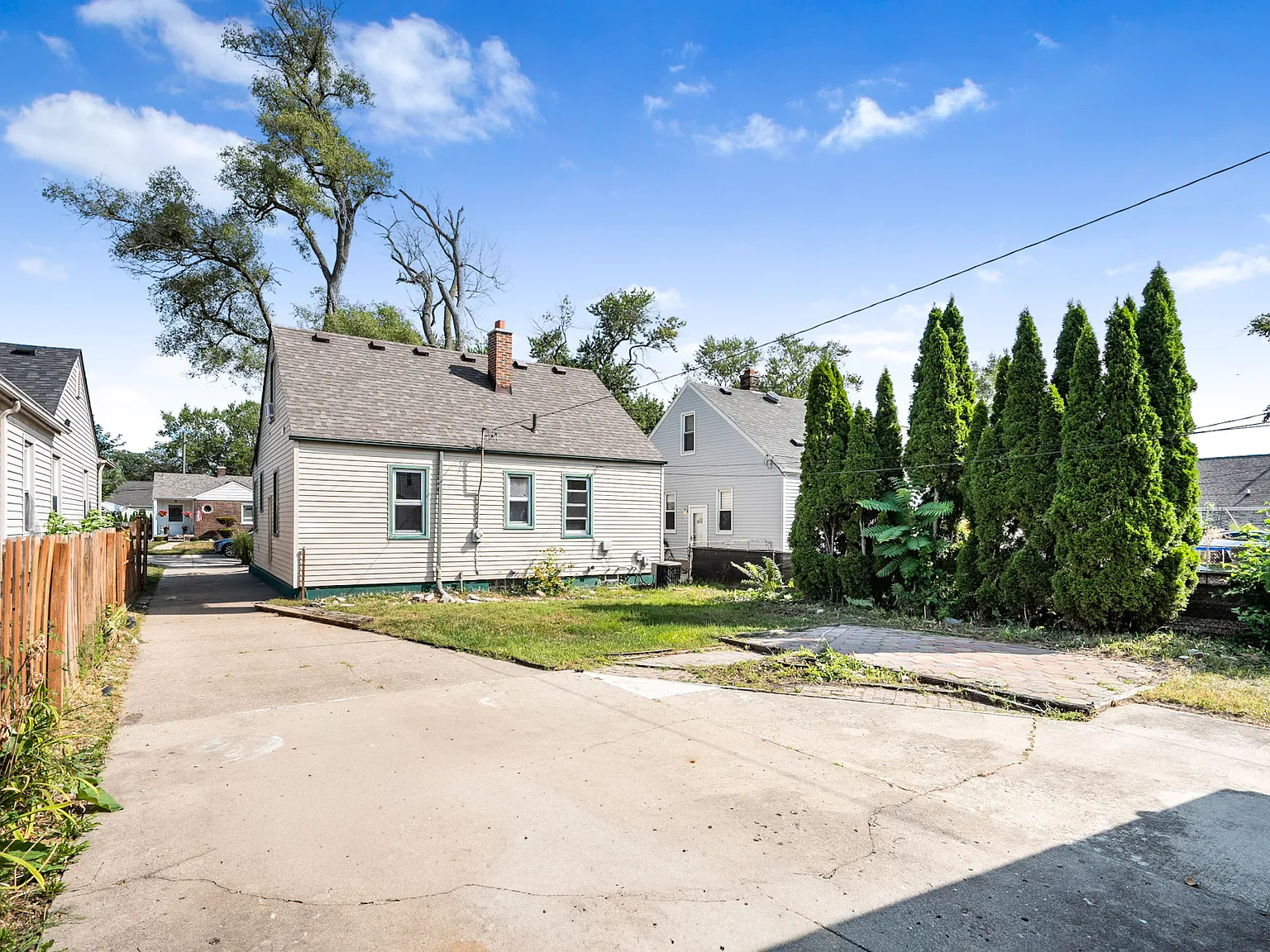 3 bed, 1664 sqft, $1,900 — Photo 4