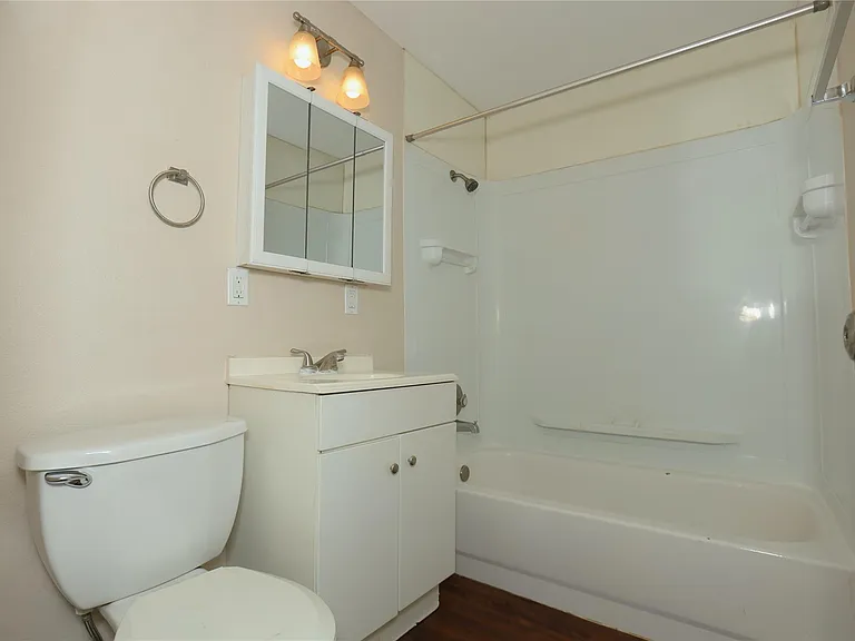 256 E Pecan Ln #3 — Photo 8