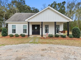 116 H M Blair Ln, Lucedale, MS 39452