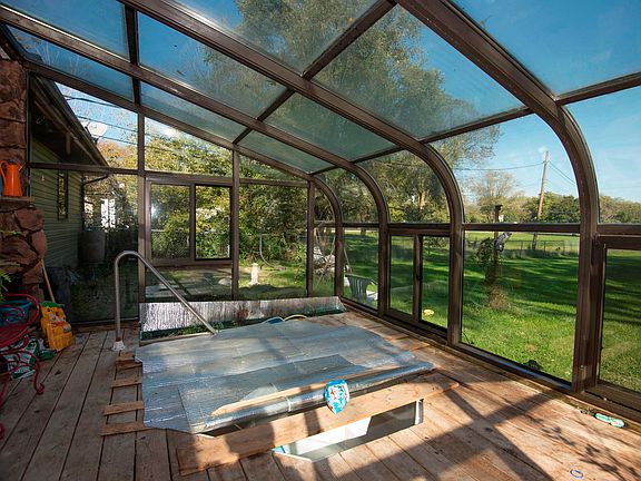 Sun/Florida Room