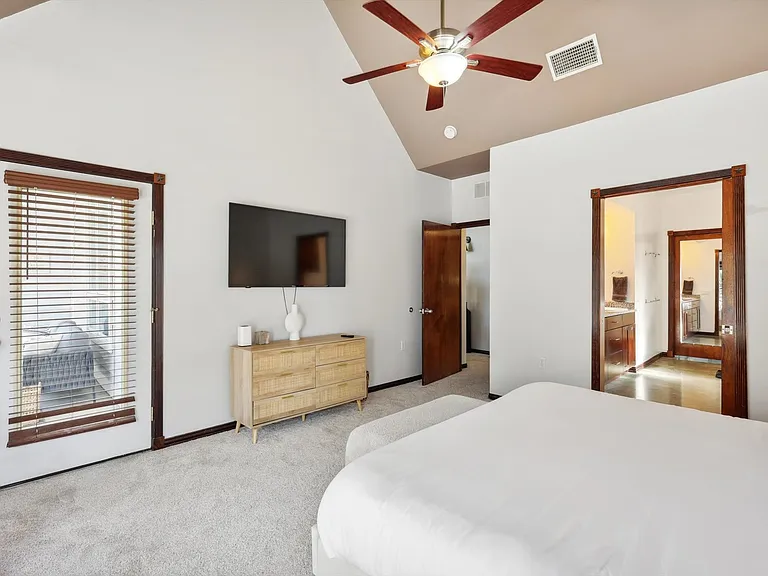 12161 Hill Country Cir #1 — Photo 8