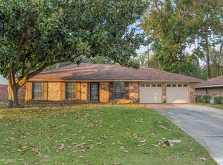 8615 Hollow Bluff Dr, Haughton, LA 71037