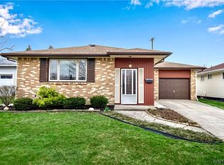 60 Brentwood Dr, Cheektowaga, NY 14227
