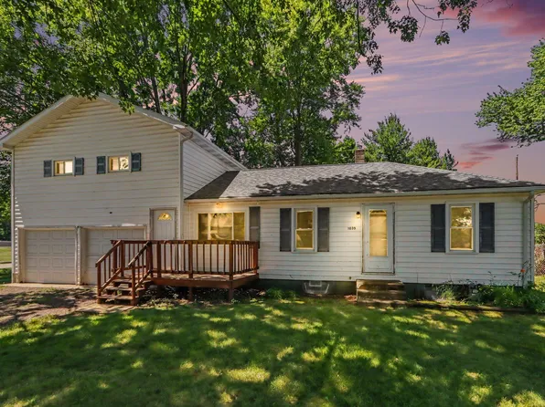 1039 S Constantine St, Three Rivers, MI 49093