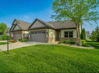 9195 W 107th Place St, John, IN 46373
