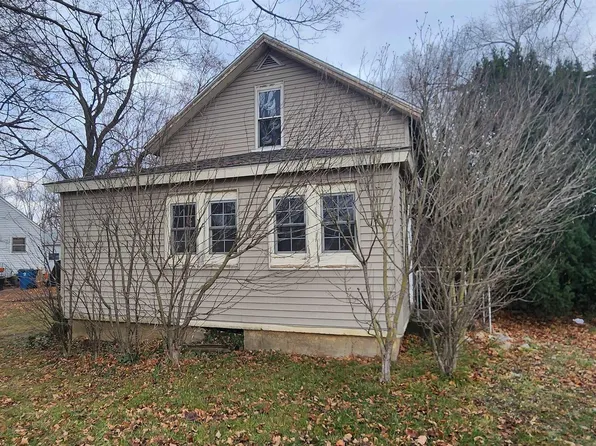 327 Hartzell Rd, New Haven, IN 46774