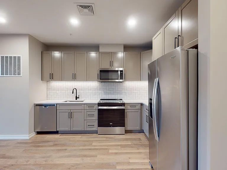 The George Apartments — Photo 66
