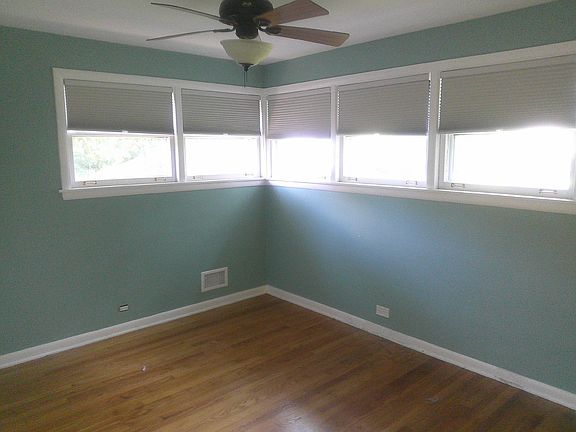 4th image of 9141 Kolmar Ave