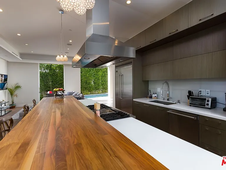 721 N Spaulding Ave — Photo 13