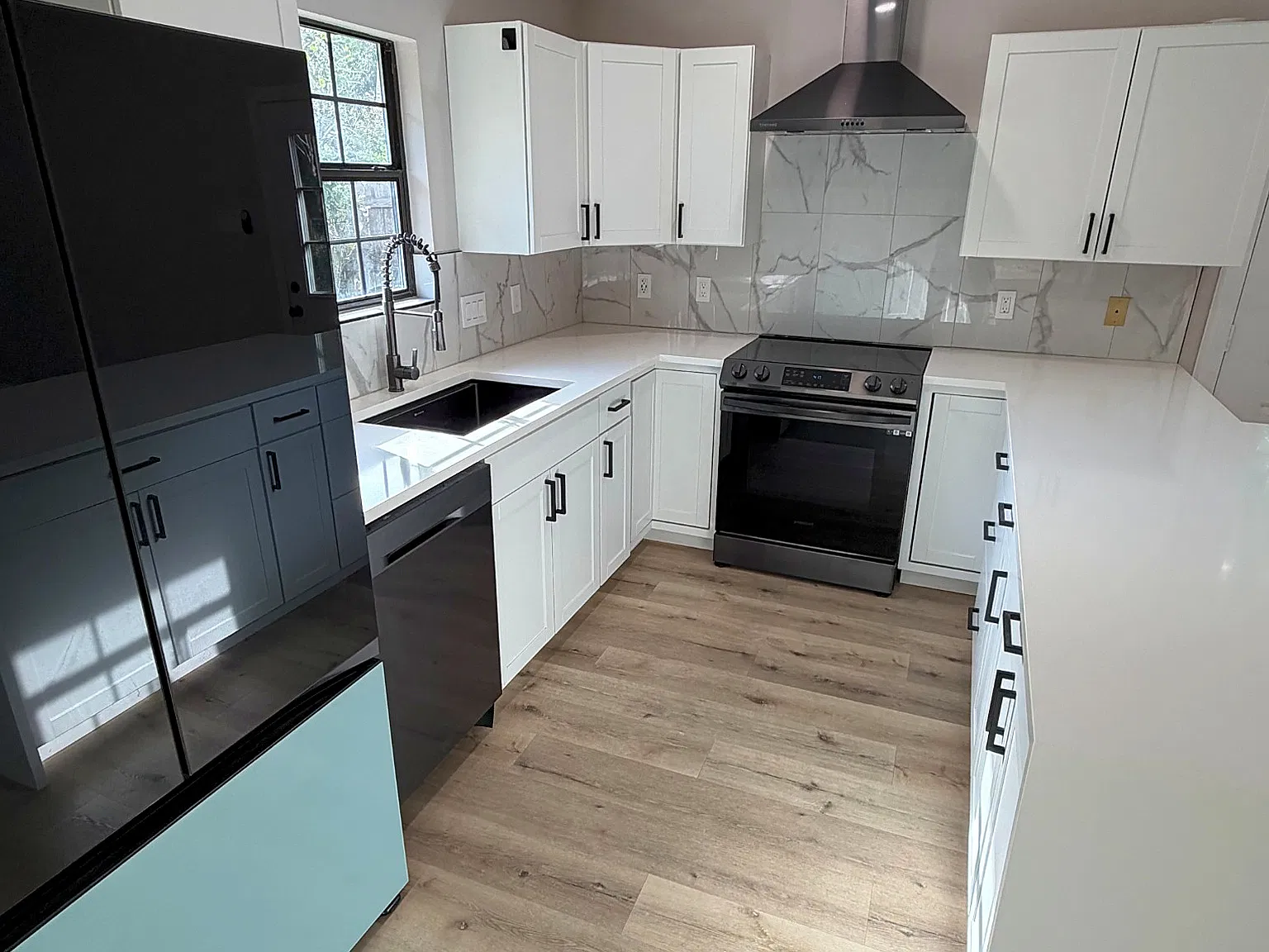 2 bed, 1100 sqft, $2,600 — Photo 4