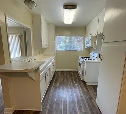3rd image of 509 E San Jose Ave #C