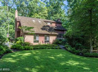 11004 Oakton Woods Way, Oakton, VA 22124