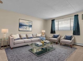 80 N Warren St APT 30, Woburn, MA 01801