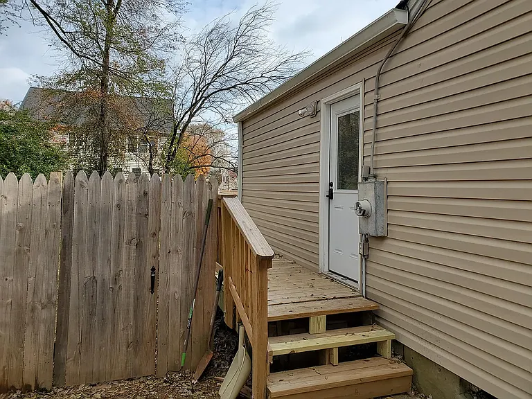 1751 Anderson Rd #B — Photo 2