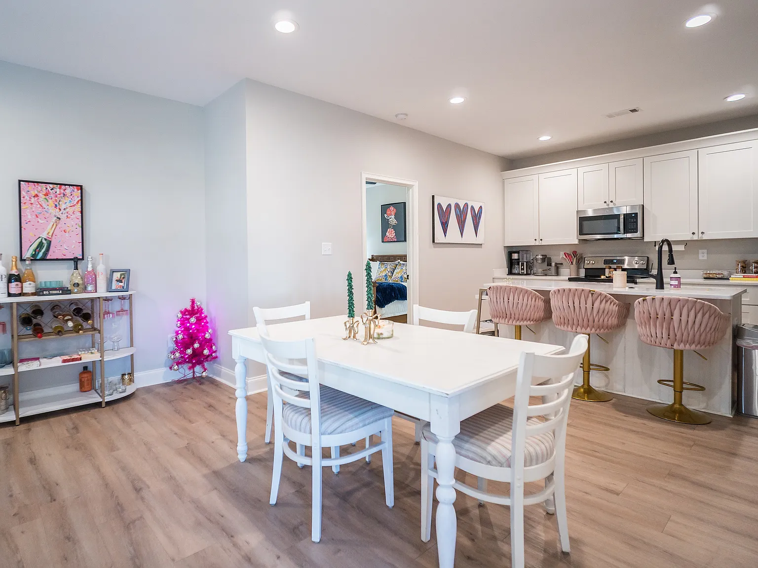 Villa West — Photo 3