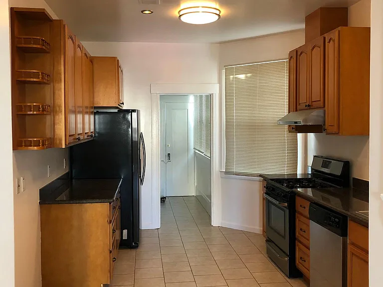 1142 Jackson St #6 — Photo 11