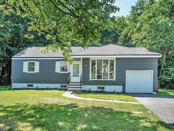 2nd image of 38 Fellswood Dr