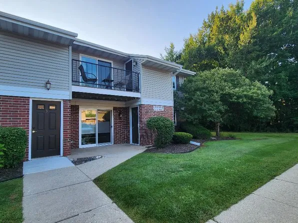 W169N11054 Ashbury LANE #3, Germantown, WI 53022