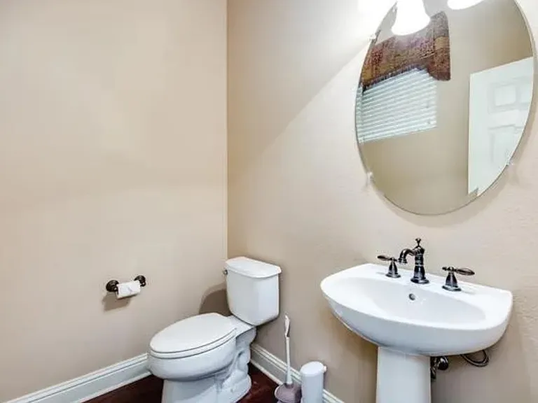 188 Milan St — Photo 20