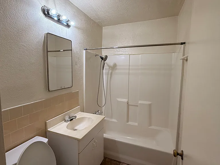 609 Parsons Dr #609 — Photo 8