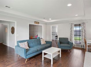 2211 Roundrock Dr, Carrollton, TX 75007