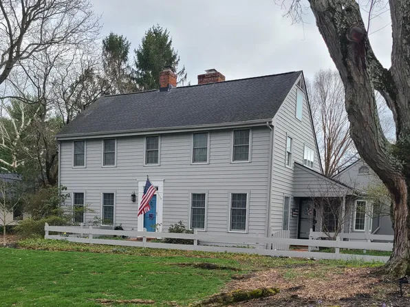 877 Northbridge Ln, Columbus, OH 43235